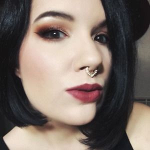 Meet your Posher, Cari